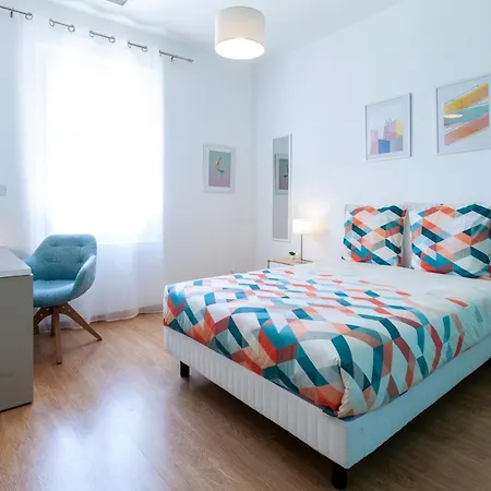 Moderne Proche Centre - Terrasse & Parking Prive Gratuit * Avignon